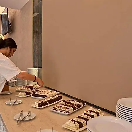 Hotel Opal 3*