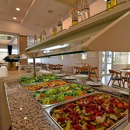 Opal Hotel 3*