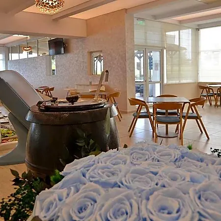 Opal 3* Constança